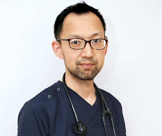 初期研修プログラム指導医 鈴木 新医師